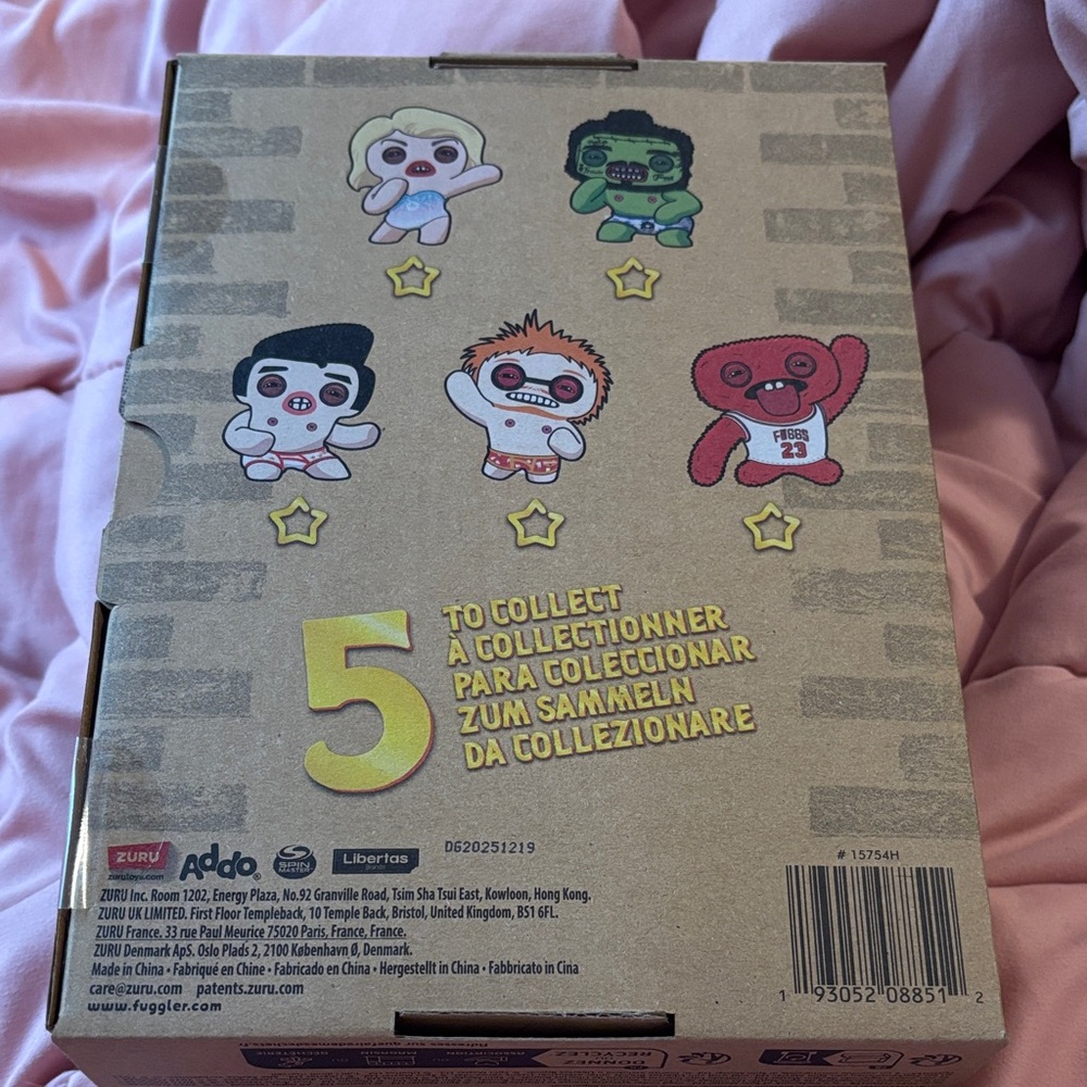 ZURU Fuggler Fuggstars Red Plush in Box NEW FUGGLER - Picture 2 of 3